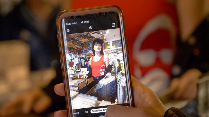 Taylored loop05 posterframe